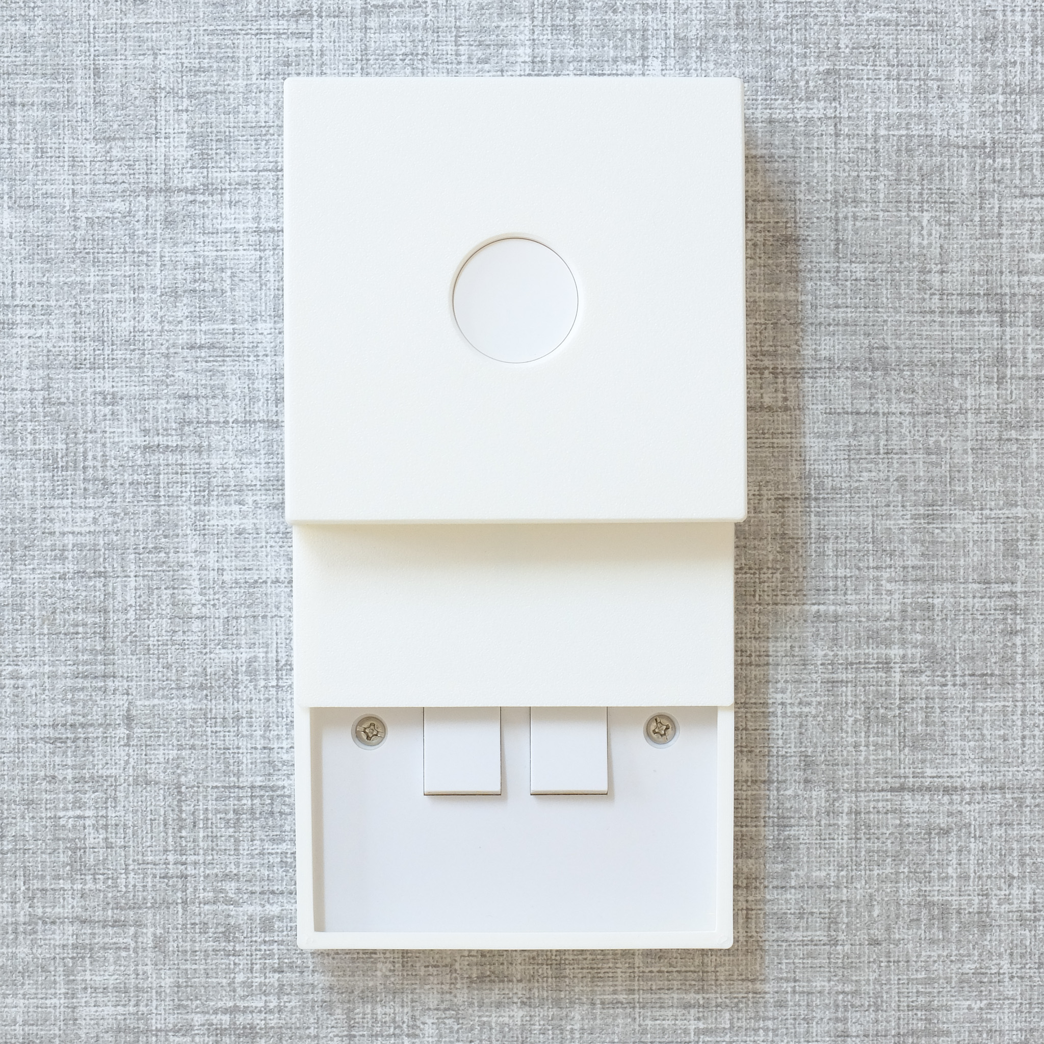 Slide On Aqara Zigbee Button Mount For UK Light Switch - Image 2