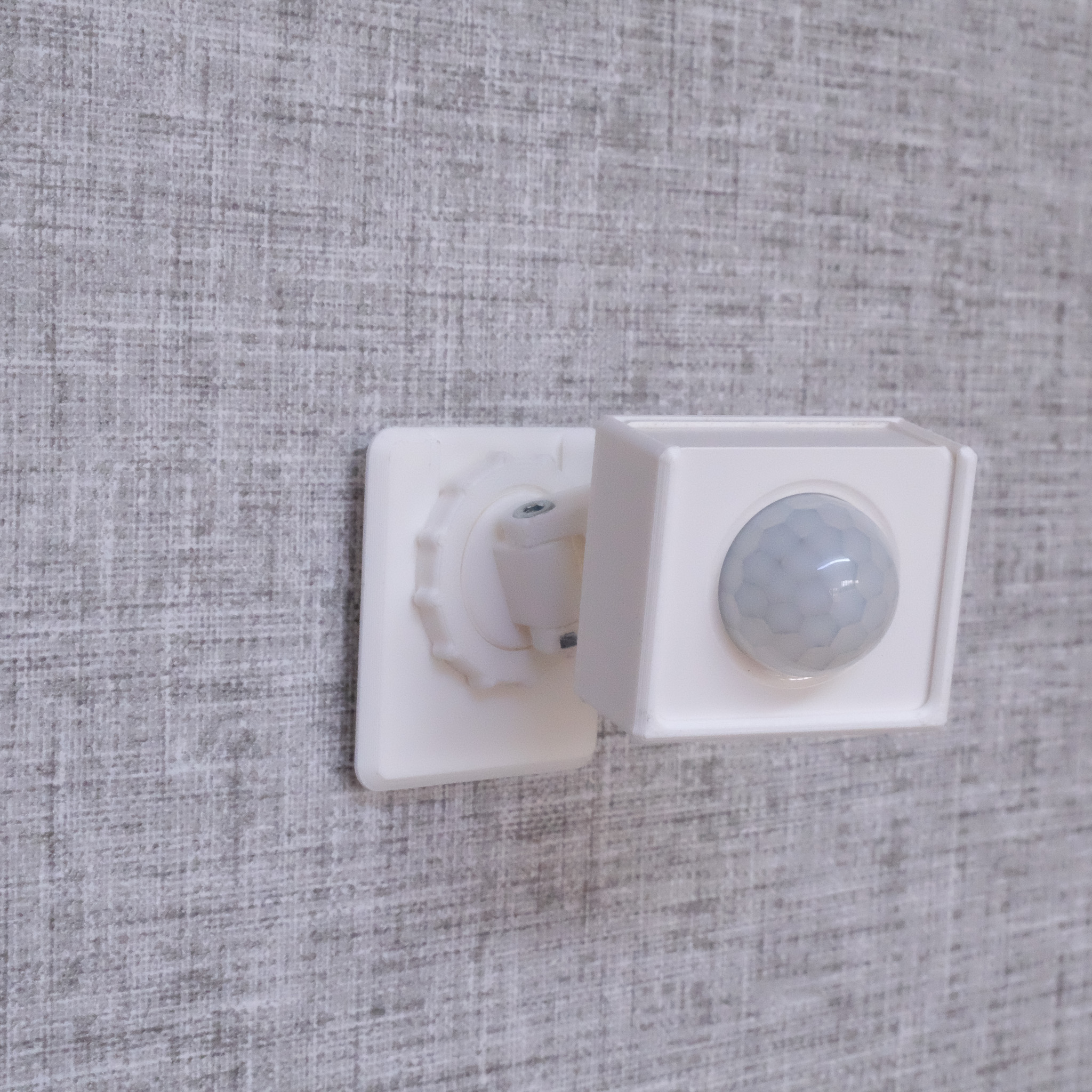 Sonoff SNZB-03 PIR Adjustable QR Mount - Image 6