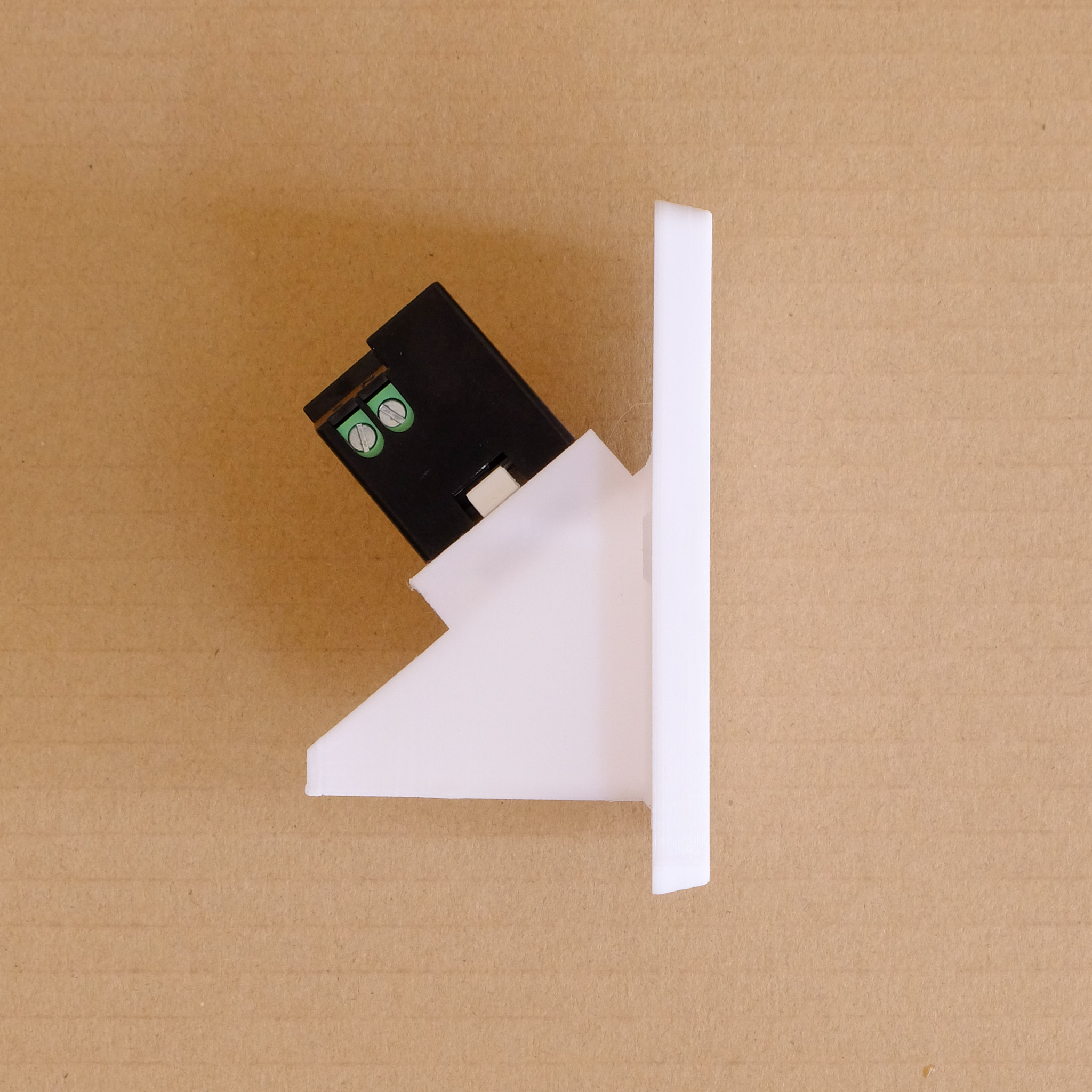 Recessed angled USB Euro module faceplate