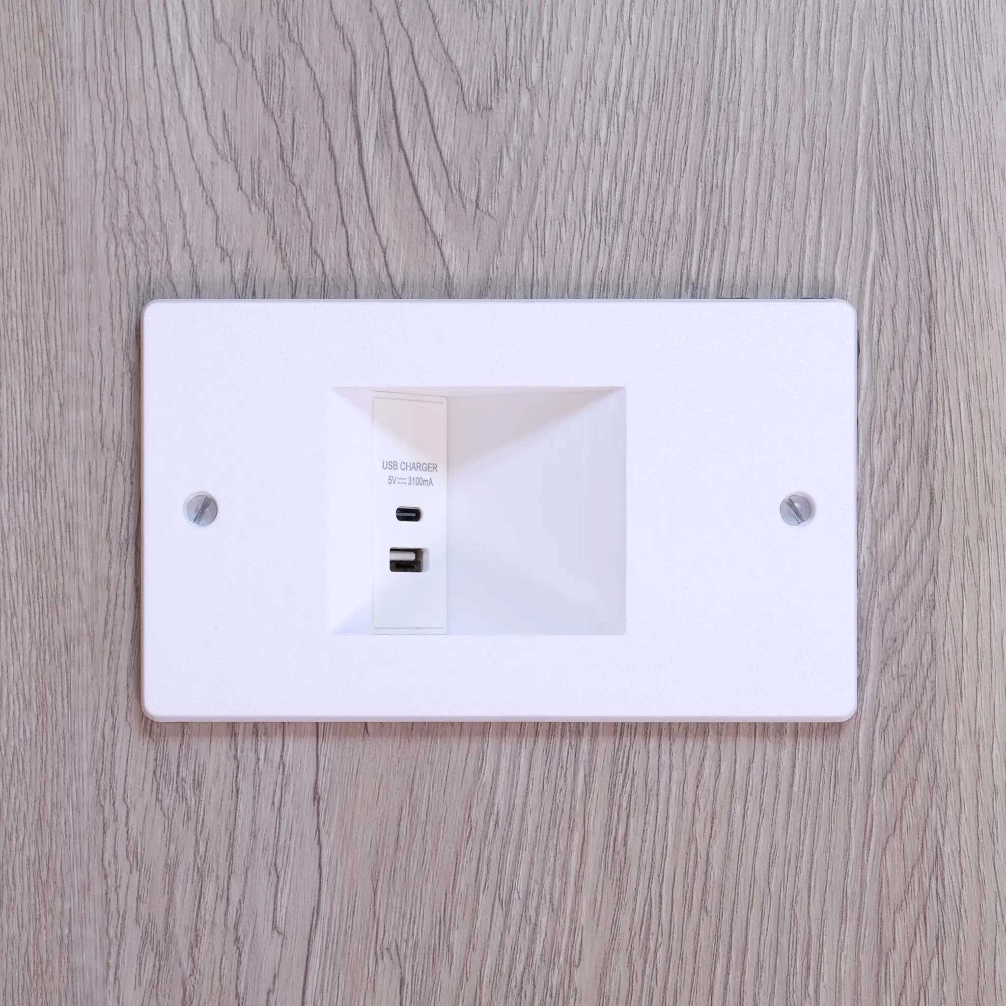 Recessed euro module faceplate - standard